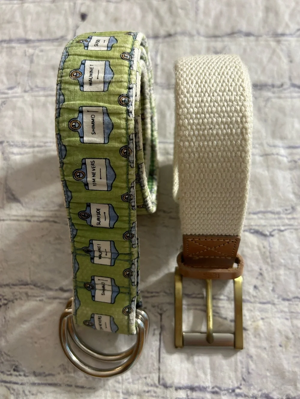 VINEYARD VINES GREEN COTTON DOUBLE RING & LIZ CLAIBORNE CREAM& BROWN BELTS